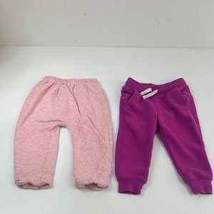 BabyGap & Carters Thick Sweatpants Bundle 12-18M Fuschia Pink Purple Lot Of 2